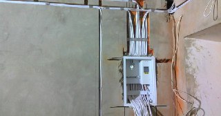 Электропроводка в доме + монтаж Лесозаводск цена от 158 руб. м.п.